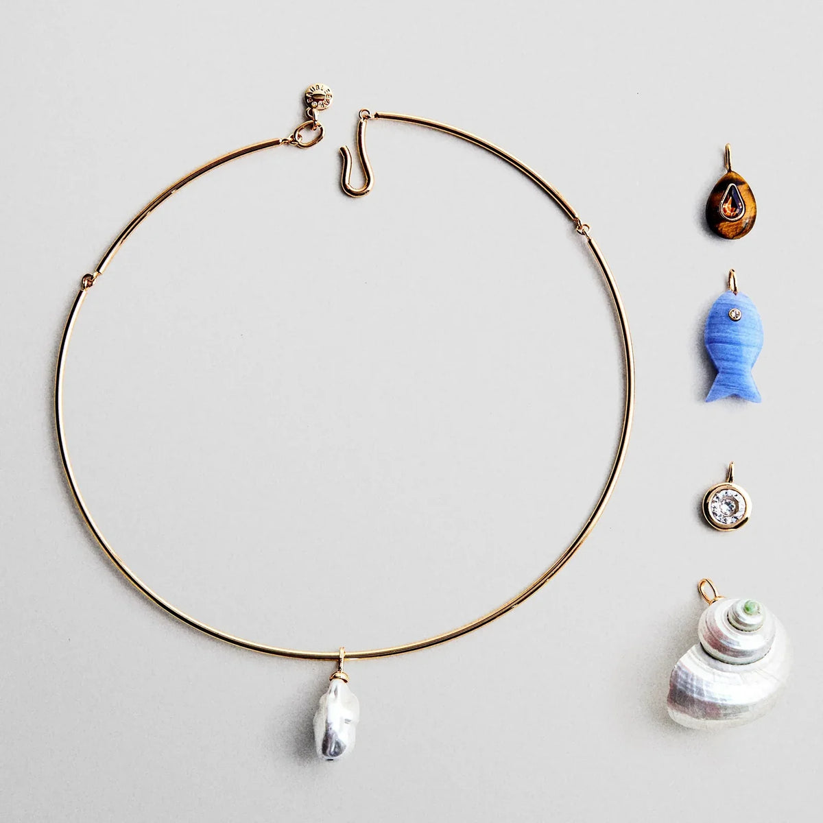 Kacey Removable Charm Collar Necklace - Gold/Pearl